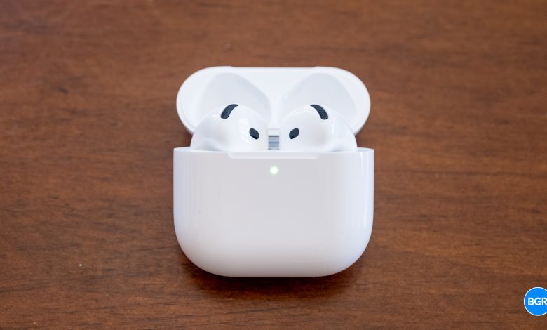 تحديث البرنامج الثابت لـ AirPods 4 متوفر الآن