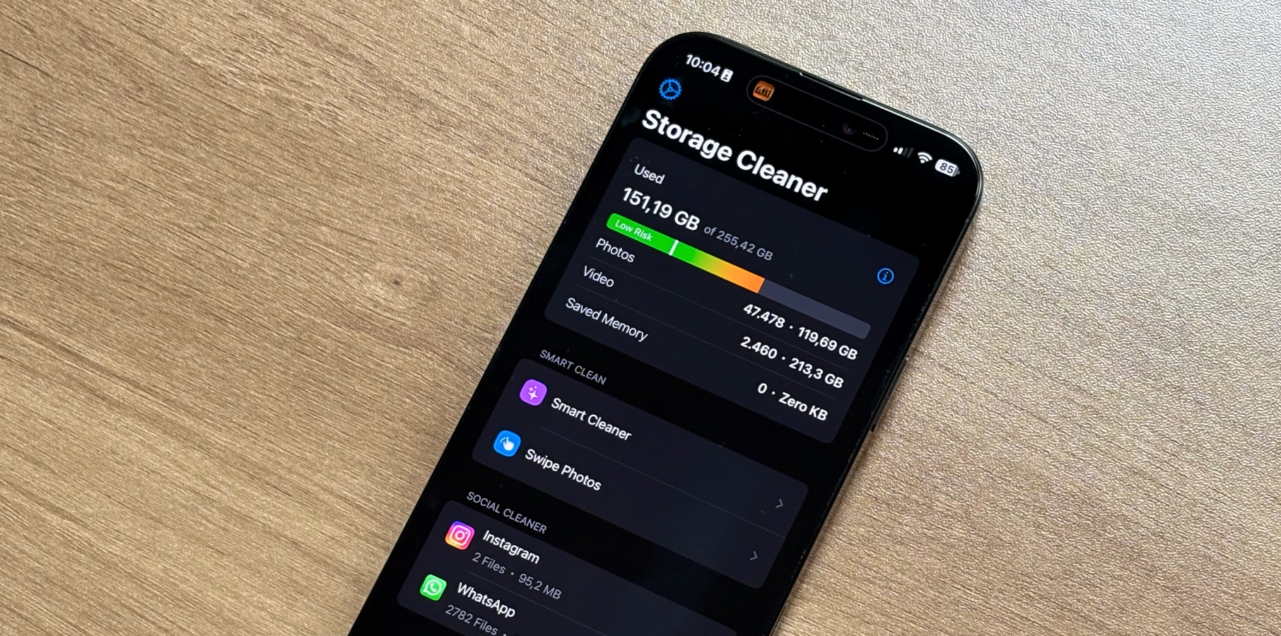 يمكن لتطبيق Storage Cleaner iPhone أيضًا تنظيف فوضى الوسائط الاجتماعية