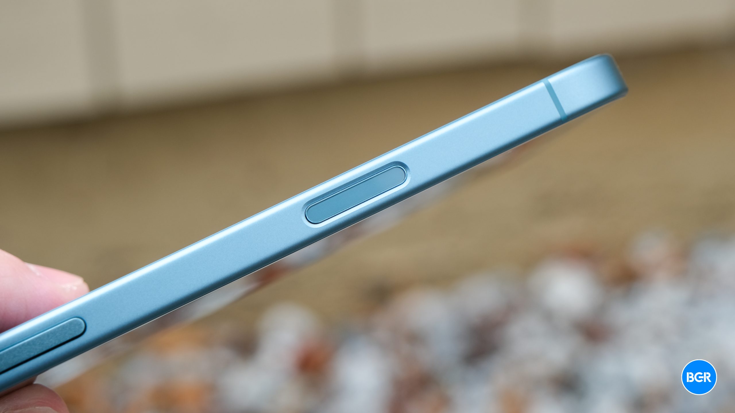 حجم بطارية iPhone 17 Air مقابل Galaxy S25 Slim: ماذا تقول التسريبات حجم بطارية iPhone 17 Air مقابل Galaxy S25 Slim: ماذا تقول التسريبات