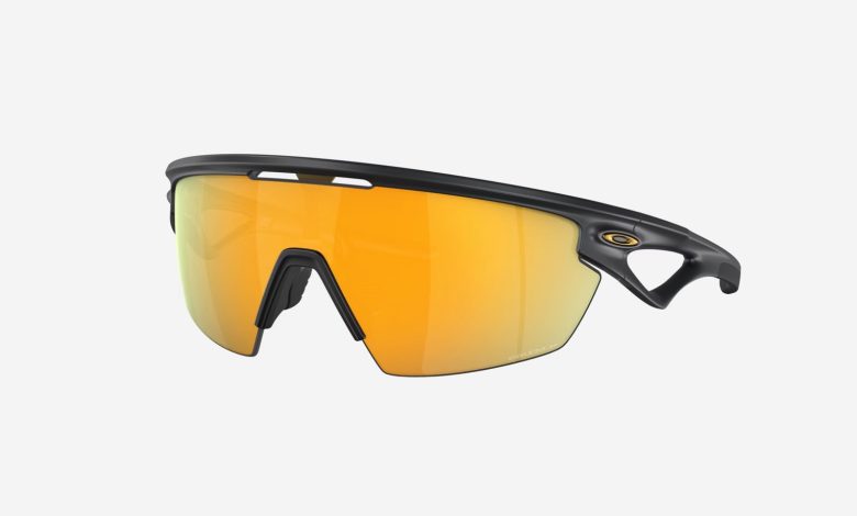 من المؤكد أن شركة Oakley وMeta تصنعان أفضل النظارات الذكية على الإطلاق