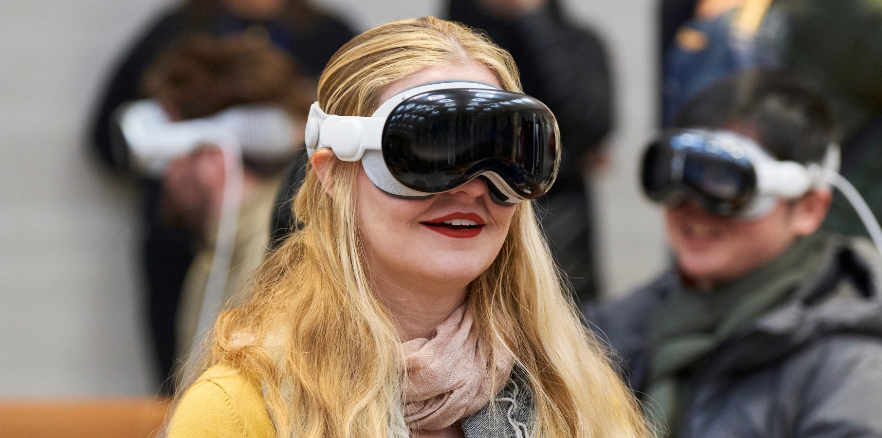 Visionos 2.4 متاح الآن مع Apple Intelligence Visionos 2.4 متاح الآن مع Apple Intelligence