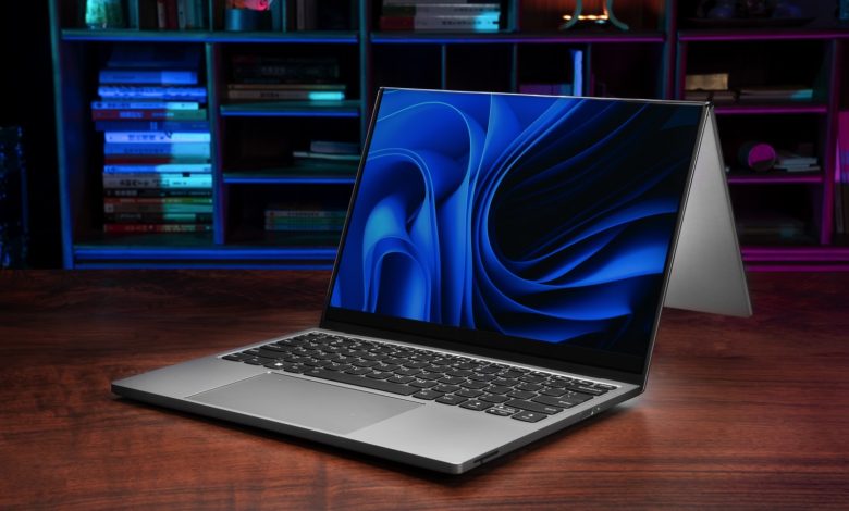 Lenovo Thinkbook Flip و Yoga Solar Captops