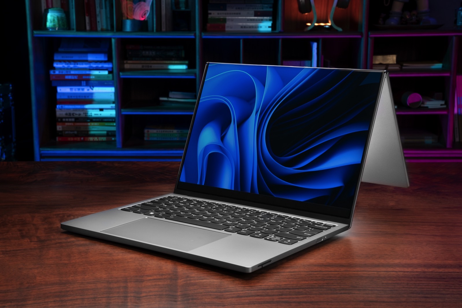 Lenovo Thinkbook Flip و Yoga Solar Captops Lenovo Thinkbook Flip و Yoga Solar Captops