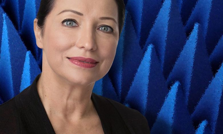 رحلة دالما نوفاك من الأستاذ إلى رجل الأعمال