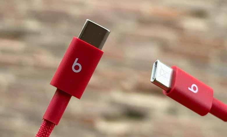 أول نظرة لك على كابلات Beats
