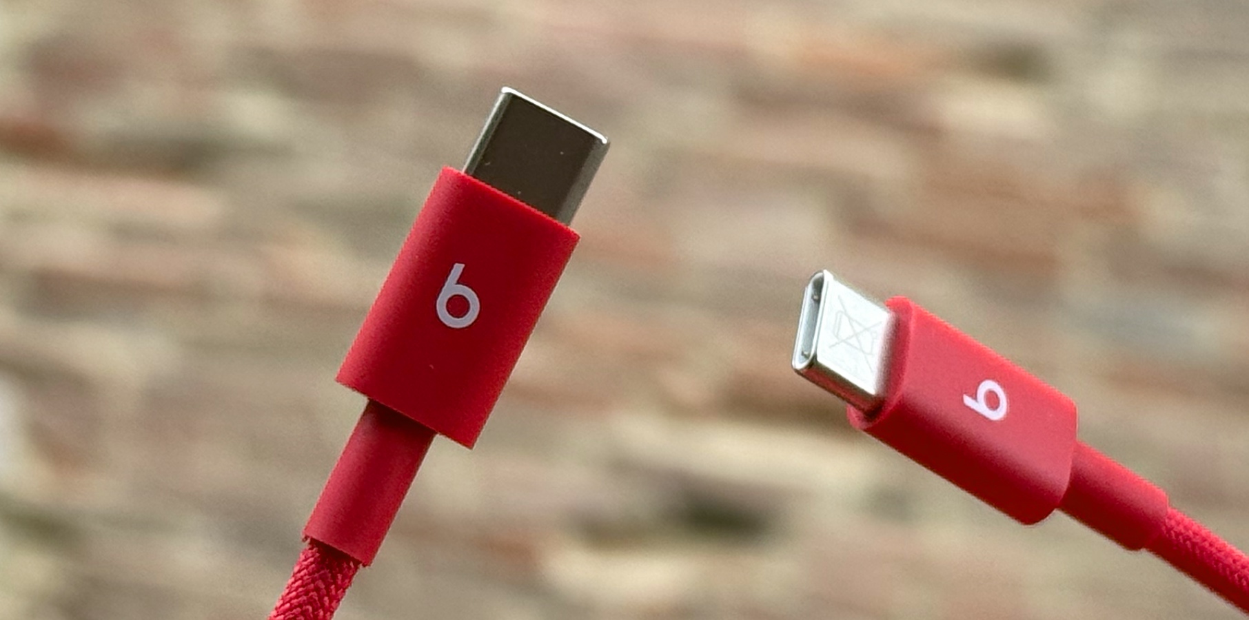 أول نظرة لك على كابلات Beats أول نظرة لك على كابلات Beats