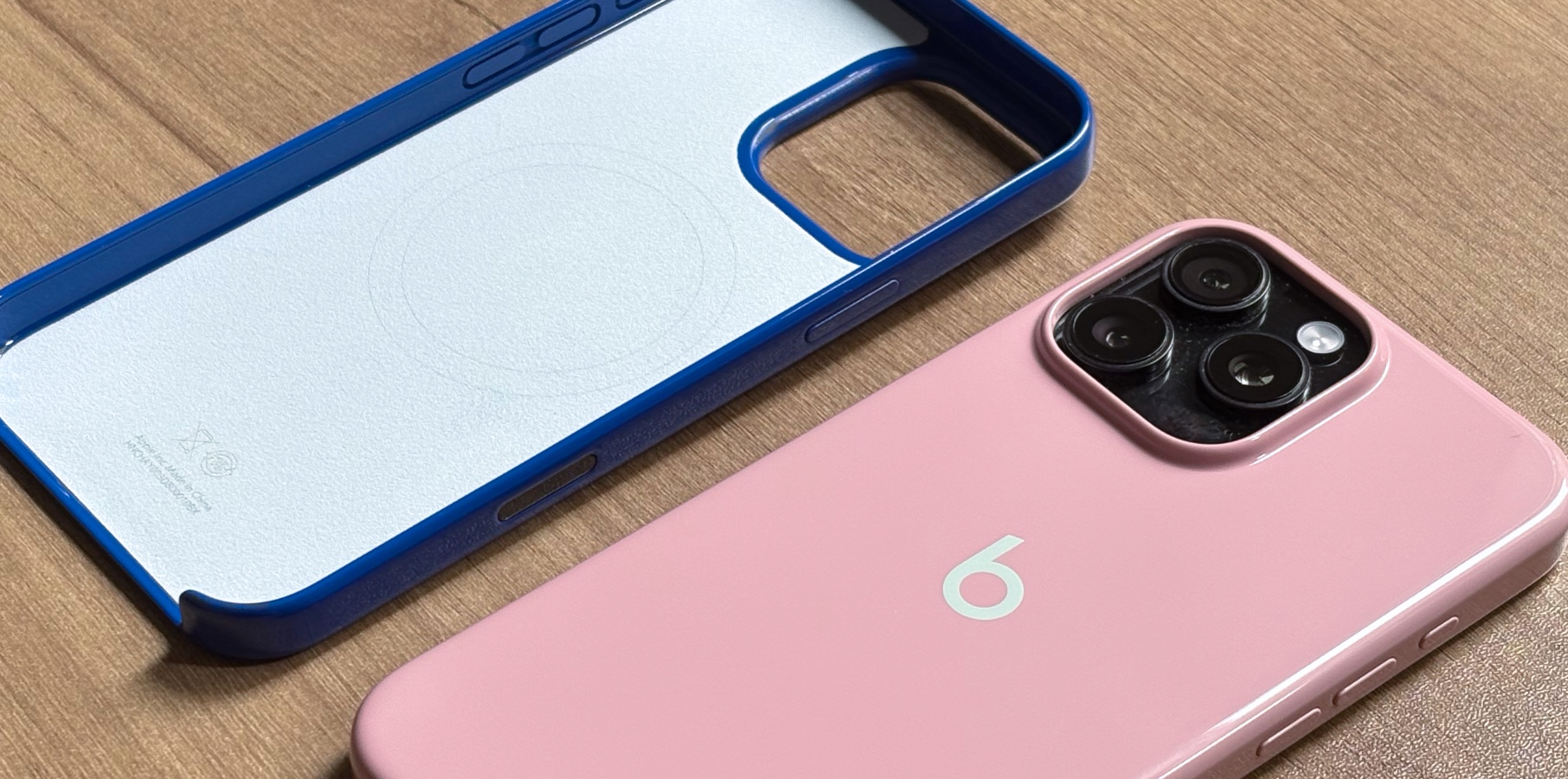 الناس بالفعل يتذمرون حول تسرب حالة iPhone 17 Pro الجديد هذا الناس بالفعل يتذمرون حول تسرب حالة iPhone 17 Pro الجديد هذا
