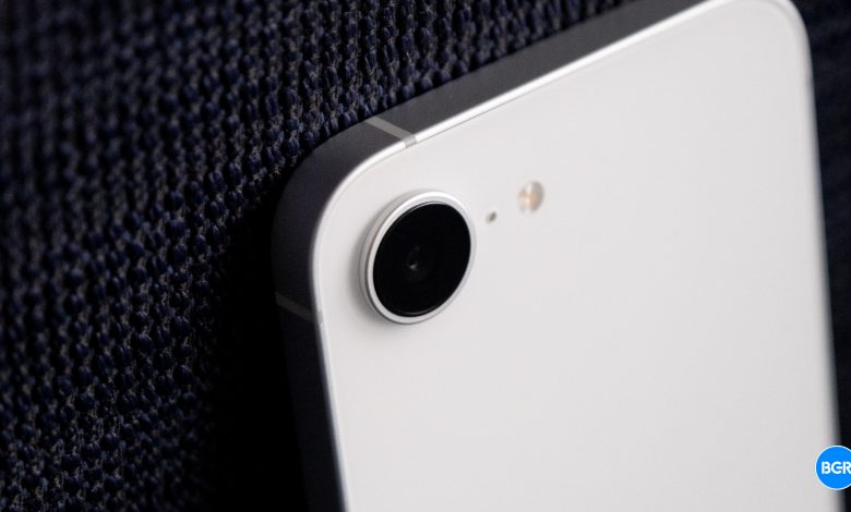 Apple لتحويل كل إنتاج iPhone الأمريكي إلى الهند بحلول عام 2026 مع ارتفاع درجة حرارة التعريفة الجمركية